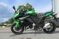 KAWASAKI Z1000 occasion en vente dans la région Auvergne (63) à 3800 euro photo de KAWASAKI Z1000 1043 occasion de couleur vert en vente à Beaumont