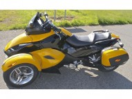 CAN AM SPYDER occasion en vente dans la région Ile De France (78) à 5000 euro photo de CAN AM SPYDER 998 occasion de couleur jaune en vente à Poissy