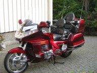 HONDA GL GOLDWING occasion en vente dans la région Aquitaine (33) à 5200 euro photo de HONDA GL GOLDWING 1500 occasion de couleur rouge en vente à Bordeaux