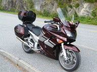 YAMAHA FJR occasion en vente dans la région Pays De La Loire (44) à 3500 euro photo de YAMAHA FJR 1300 occasion de couleur Bordeaux en vente à Nantes