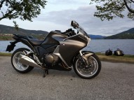 HONDA VFR occasion en vente dans la région Pays De La Loire (44) à 4600 euro photo de HONDA VFR 1237 occasion de couleur gris en vente à Nantes