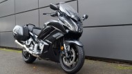 YAMAHA FJR occasion en vente dans la région Ile De France (94) à 3500 euro photo de YAMAHA FJR 1300 occasion de couleur gris en vente à Choisy Le Roi