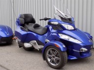 CAN AM SPYDER occasion en vente dans la région Bourgogne (71) à 3000 euro photo de CAN AM SPYDER 998 occasion de couleur bleu en vente à Chalon Sur Saone