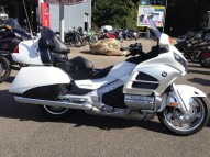HONDA GOLDWING occasion en vente dans la région Bretagne (56) à 25490 euro photo de HONDA GOLDWING 1800 occasion de couleur en vente à Lanester