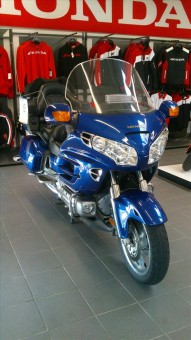 HONDA GOLDWING occasion en vente dans la région Champagne-Ardenne (10) à 13500 euro photo de HONDA GOLDWING 1800 occasion de couleur en vente à La Chapelle St Luc