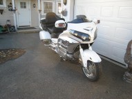 HONDA GL GOLDWING 1800 occasion en vente dans la région Ile De France (77) à 5000 euro photo de HONDA GL GOLDWING 1800 1800 occasion de couleur blanc en vente à La Rochette